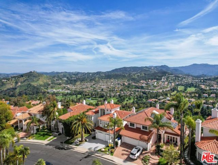 4 Bed Home for Sale in Calabasas, California