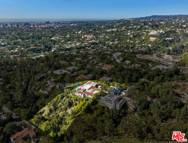 10 Bed Home for Sale in Beverly Hills, California