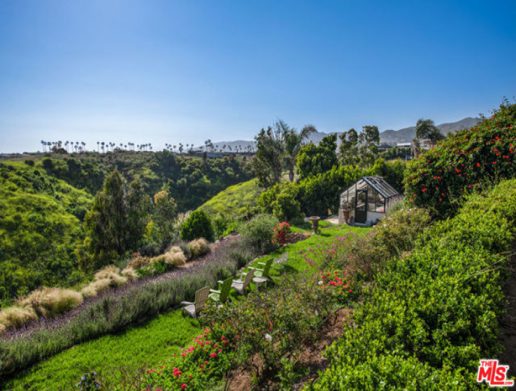 5 Bed Home for Sale in Malibu, California