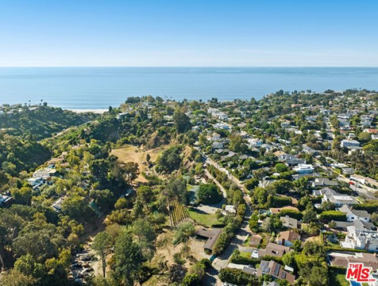 3 Bed Home for Sale in Pacific Palisades, California