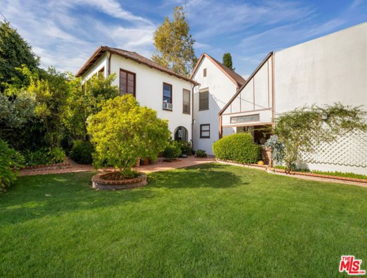 4 Bed Home for Sale in Los Angeles, California