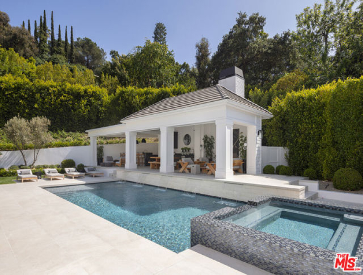 7 Bed Home for Sale in Beverly Hills, California