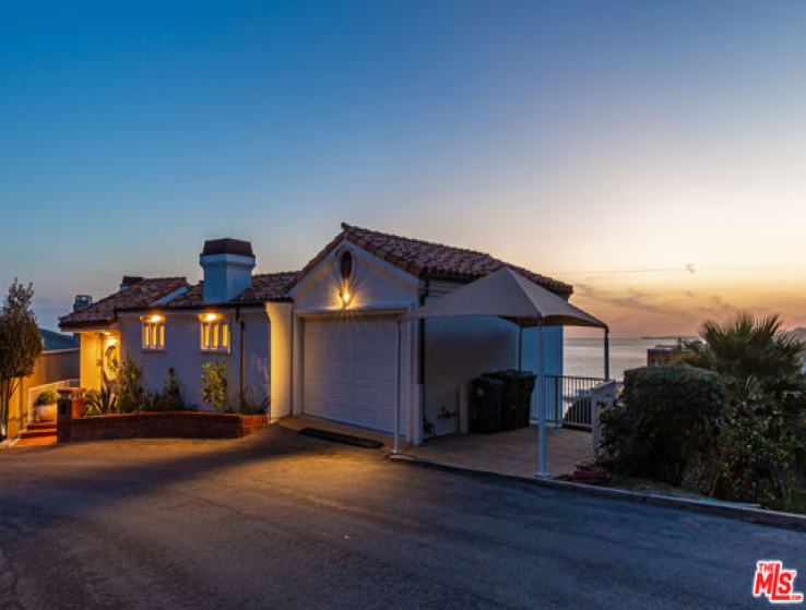 4 Bed Home for Sale in Malibu, California