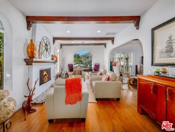 4 Bed Home for Sale in Los Angeles, California