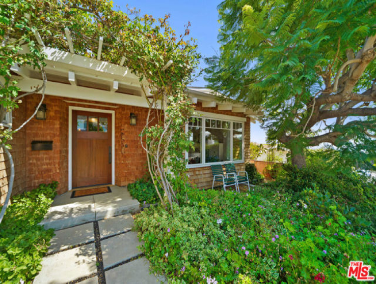 3 Bed Home for Sale in Pacific Palisades, California