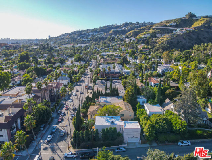 4 Bed Home for Sale in Los Angeles, California