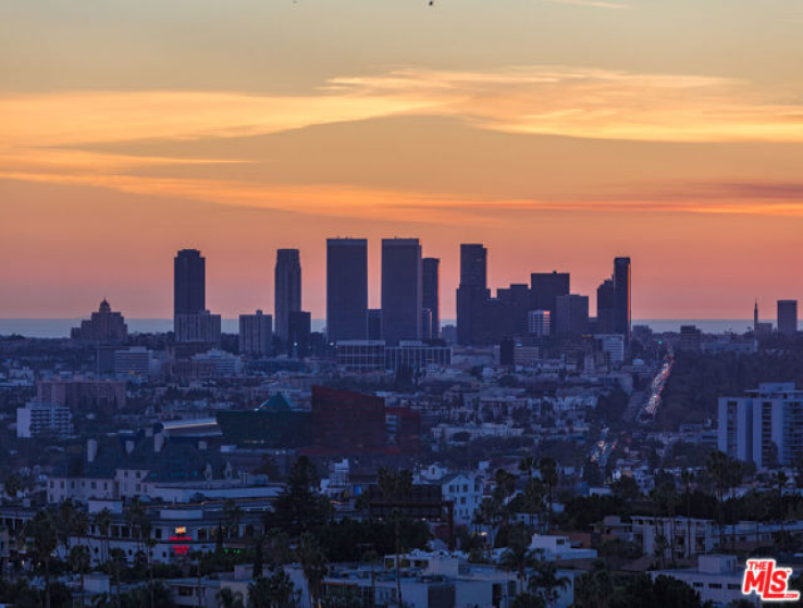 4 Bed Home for Sale in Los Angeles, California