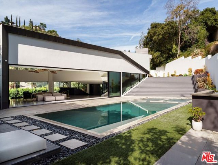 4 Bed Home for Sale in Beverly Hills, California