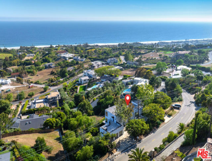 4 Bed Home for Sale in Malibu, California