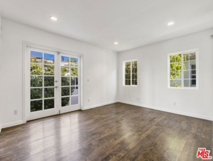 3 Bed Home for Sale in Beverly Hills, California