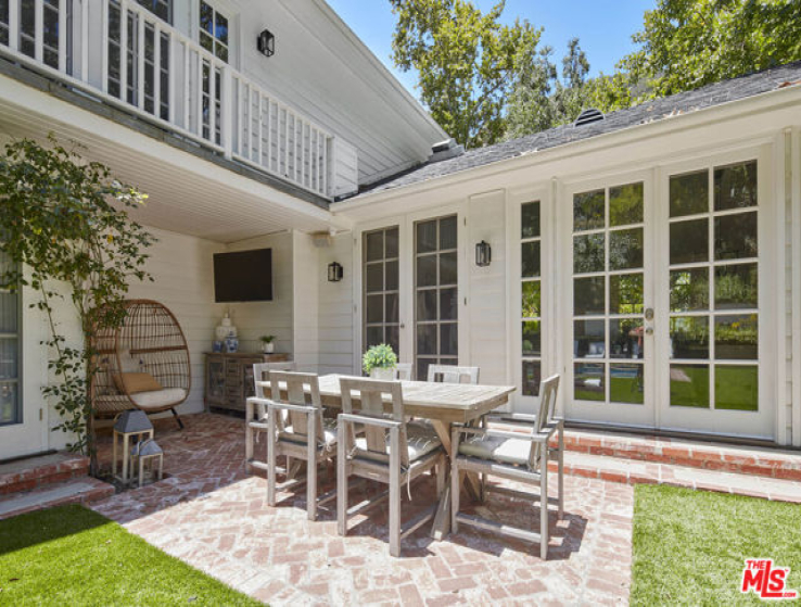 4 Bed Home for Sale in Los Angeles, California