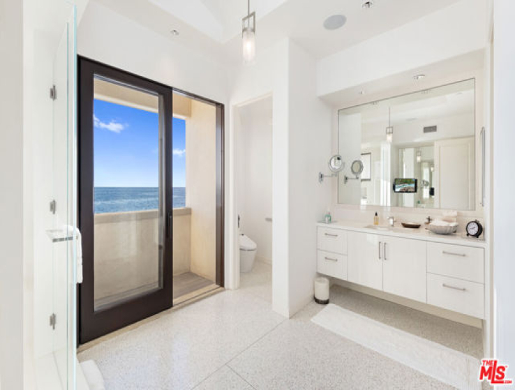 9 Bed Home for Sale in Malibu, California