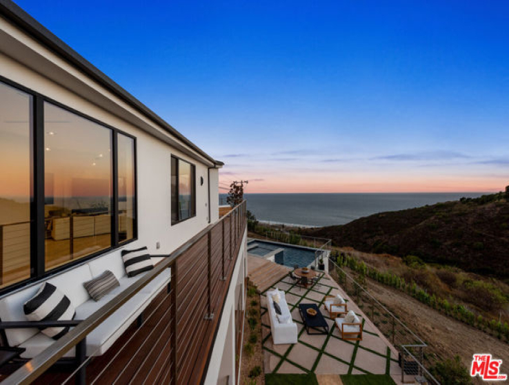 5 Bed Home for Sale in Malibu, California