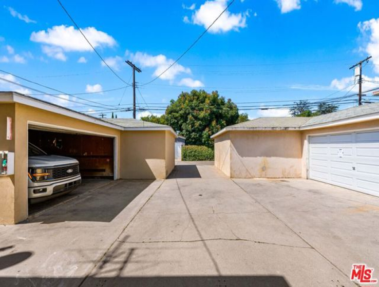  Income Home for Sale in Los Angeles, California