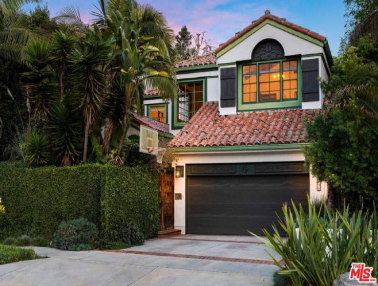 5 Bed Home for Sale in Santa Monica, California