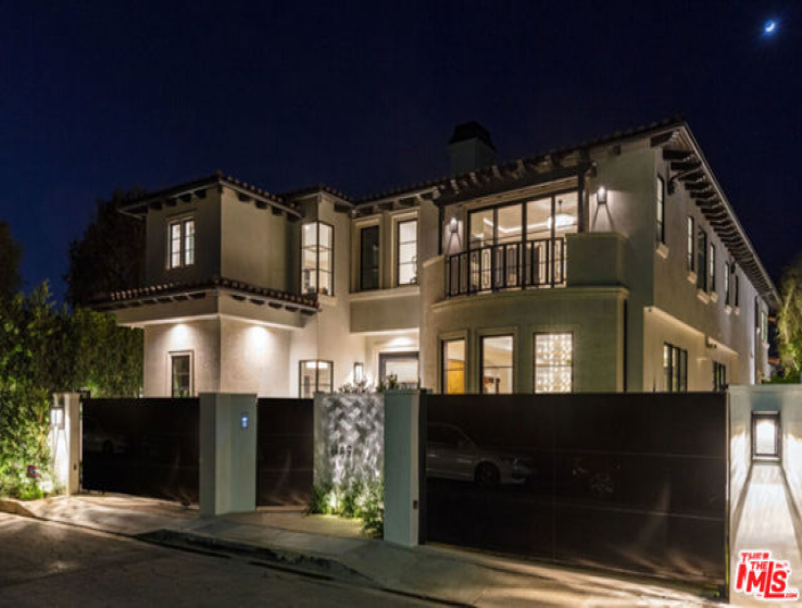 8 Bed Home for Sale in Los Angeles, California