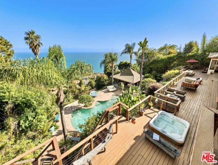 4 Bed Home for Sale in Malibu, California