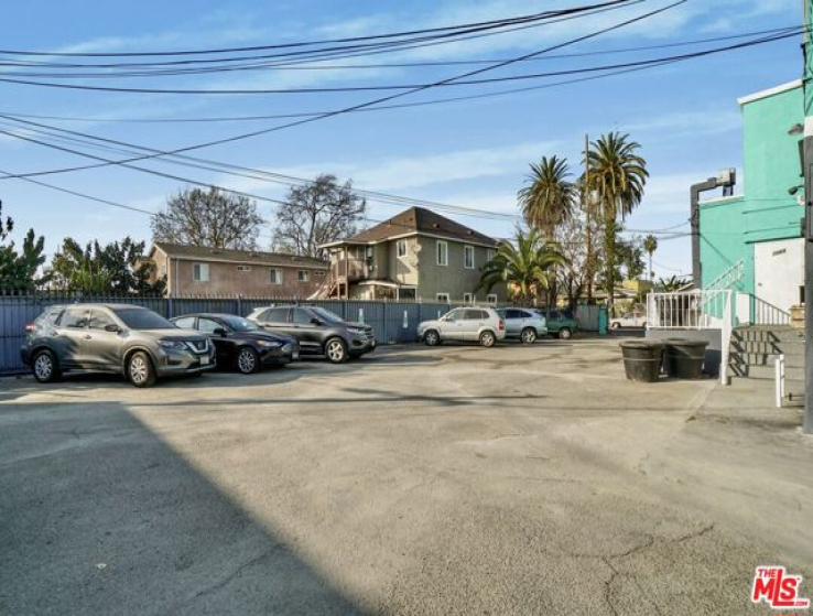  Income Home for Sale in Los Angeles, California