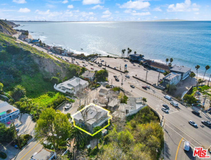 7 Bed Home for Sale in Malibu, California