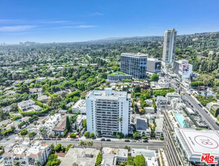 1 Bed Home for Sale in West Hollywood, California