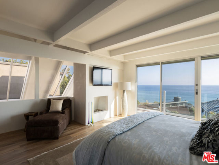 3 Bed Home for Sale in Malibu, California