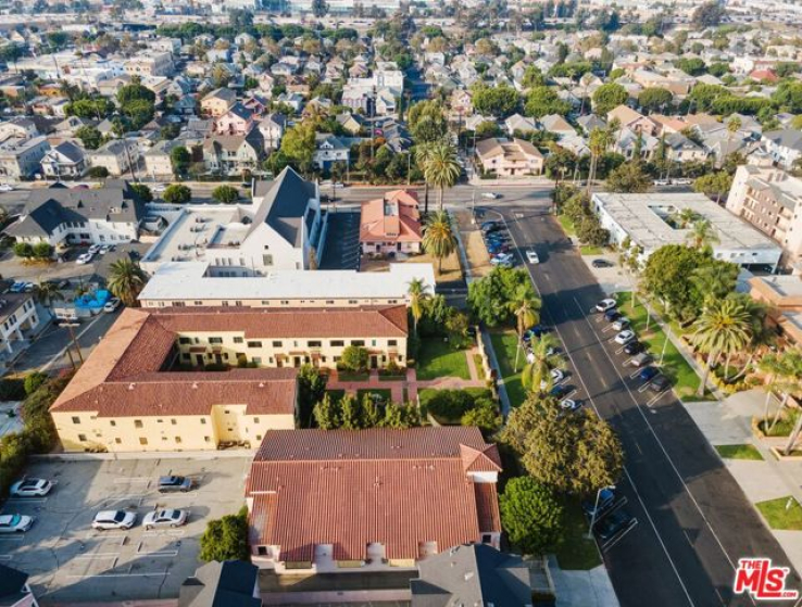  Income Home for Sale in Los Angeles, California