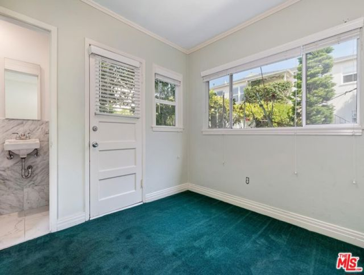  Income Home for Sale in Santa Monica, California