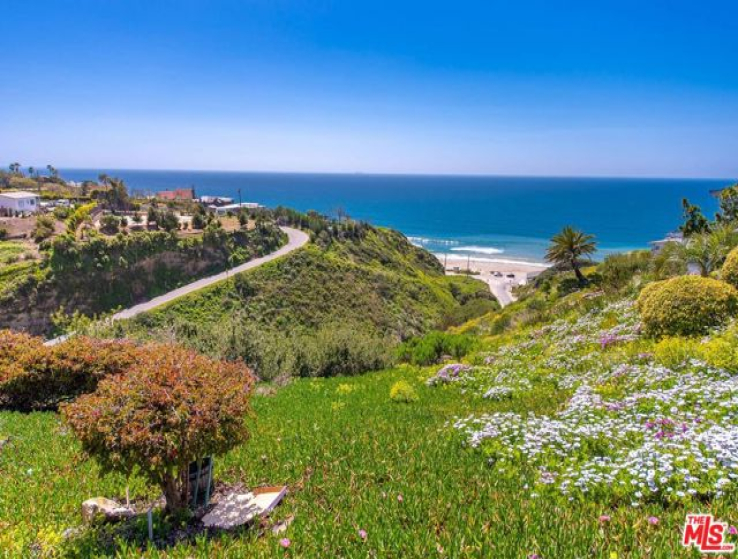 3 Bed Home for Sale in Malibu, California