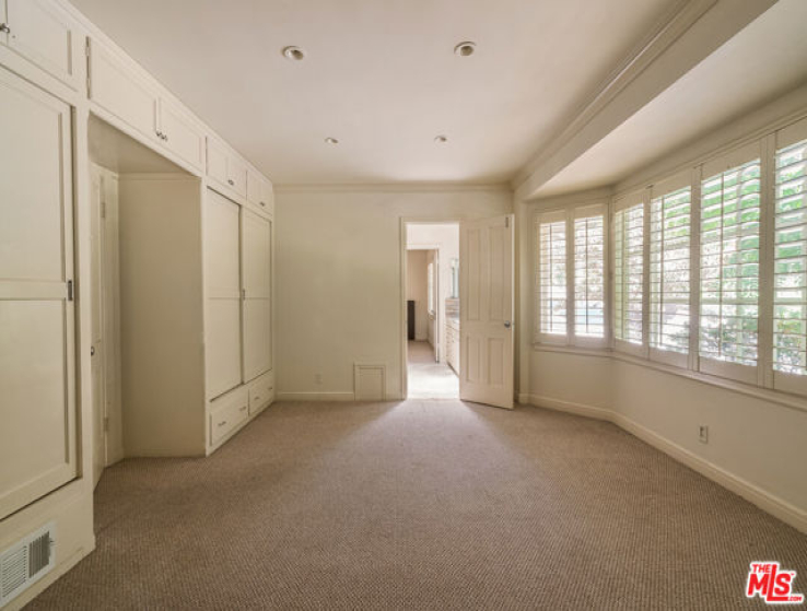 4 Bed Home for Sale in Beverly Hills, California