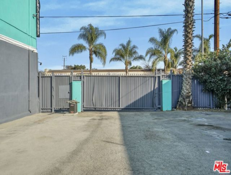  Income Home for Sale in Los Angeles, California