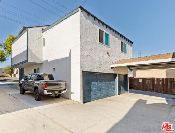  Income Home for Sale in Redondo Beach, California