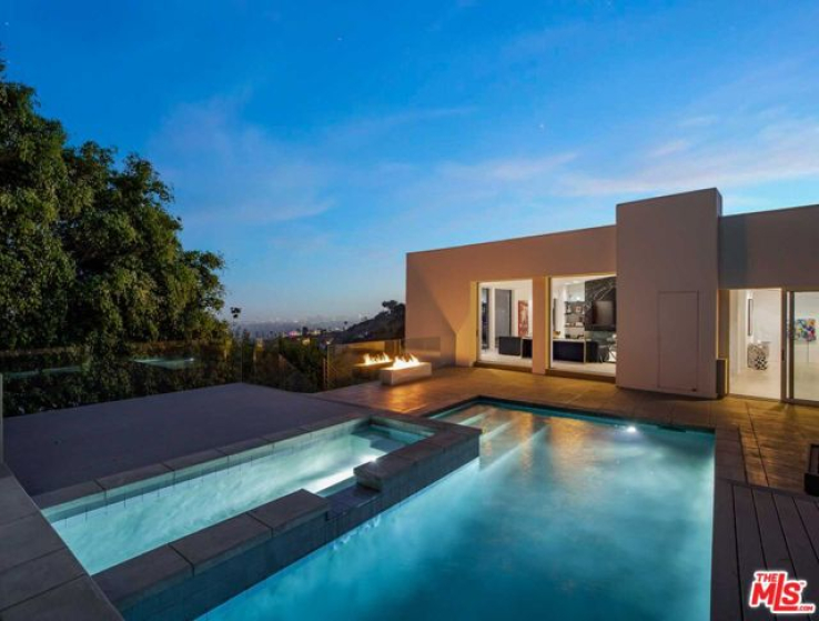 4 Bed Home for Sale in Los Angeles, California