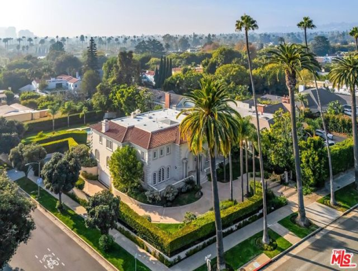 6 Bed Home for Sale in Beverly Hills, California