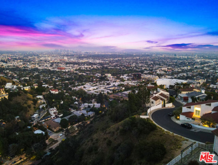 4 Bed Home for Sale in Los Angeles, California