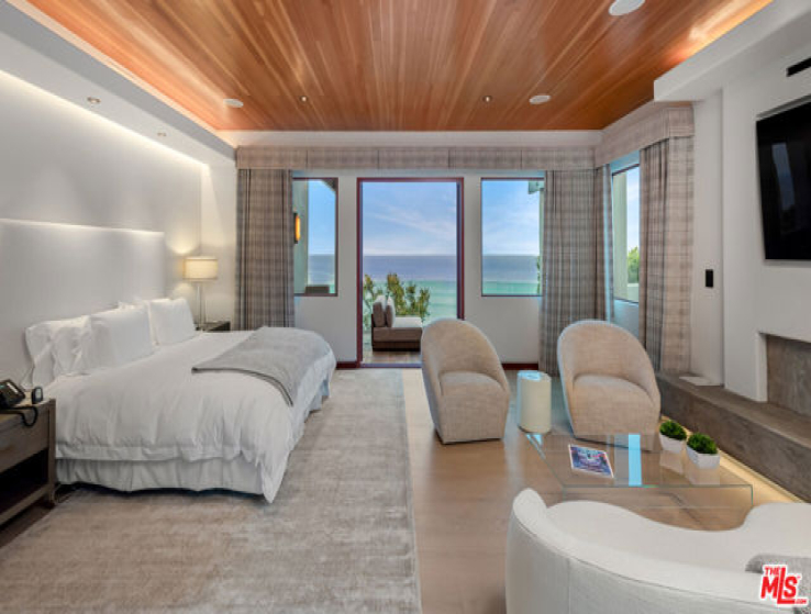 5 Bed Home for Sale in Malibu, California