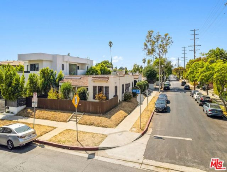  Income Home for Sale in Los Angeles, California