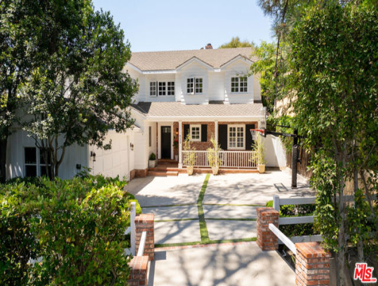 4 Bed Home for Sale in Los Angeles, California