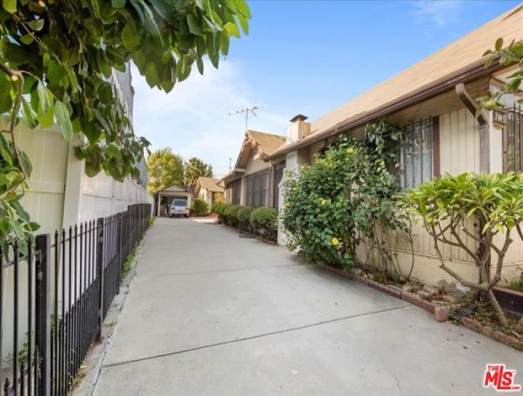  Income Home for Sale in Los Angeles, California