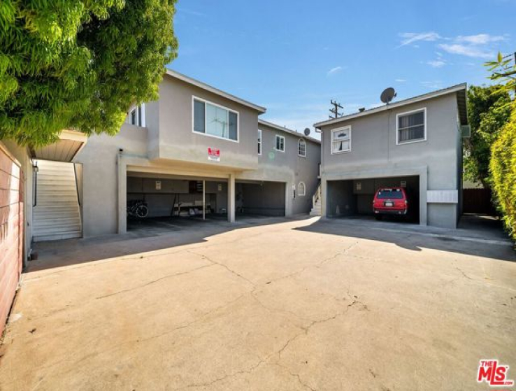  Income Home for Sale in Santa Monica, California