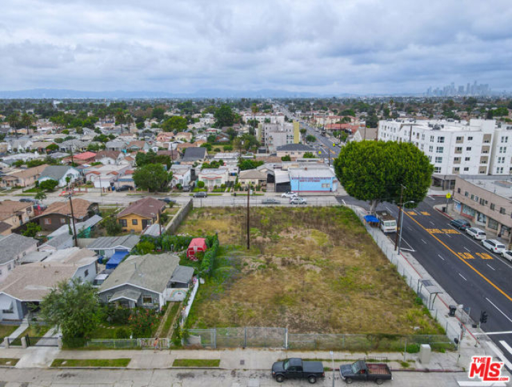  Commercial for Sale in Los Angeles, California