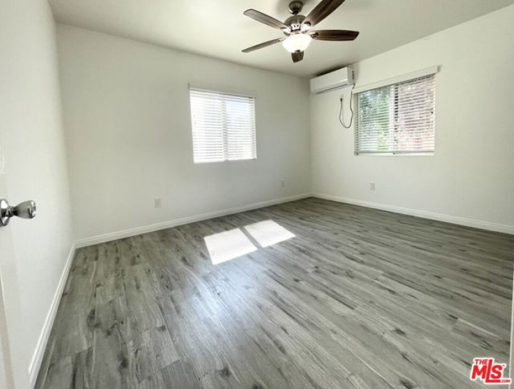 2 Bed Home to Rent in North Hollywood, California