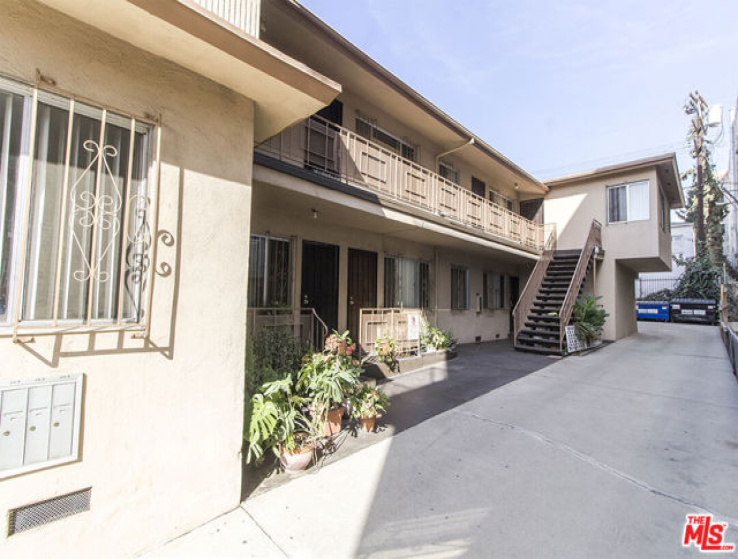  Income Home for Sale in Los Angeles, California