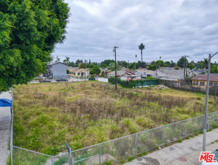  Commercial for Sale in Los Angeles, California