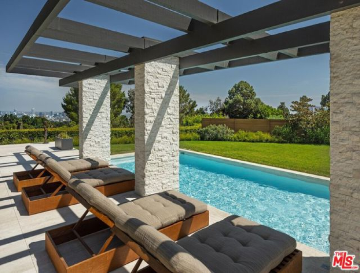 4 Bed Home for Sale in Beverly Hills, California