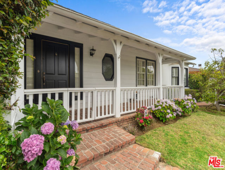 4 Bed Home for Sale in Pacific Palisades, California