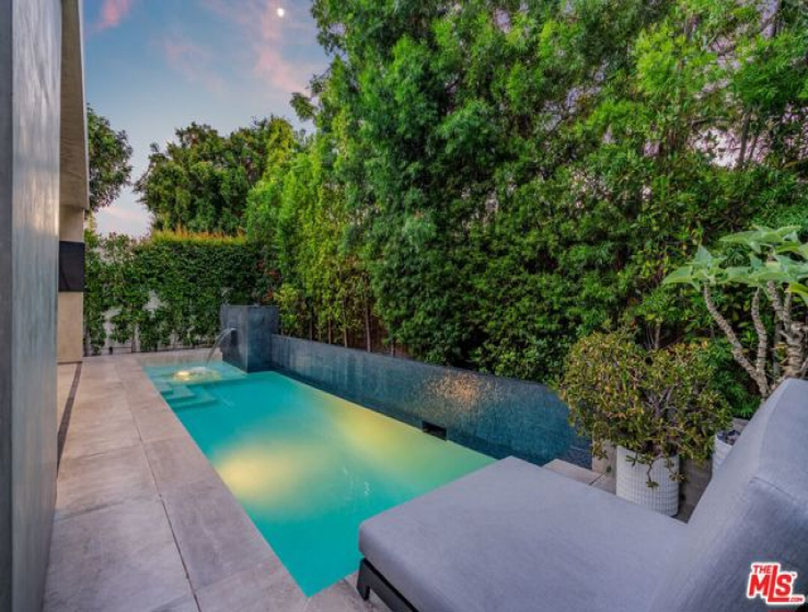 4 Bed Home for Sale in Los Angeles, California