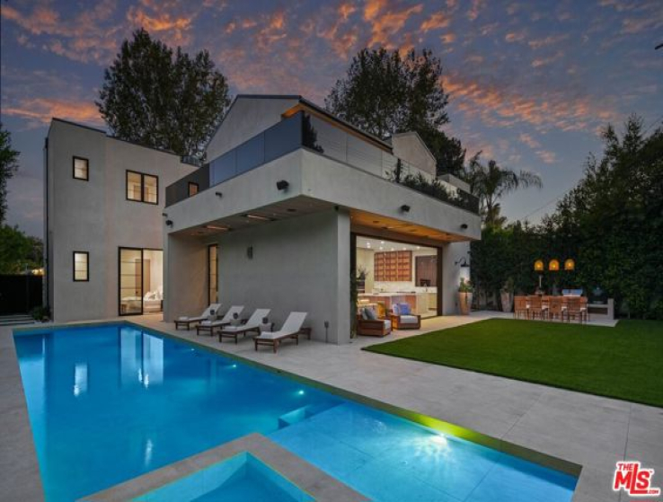 5 Bed Home for Sale in Valley Village, California