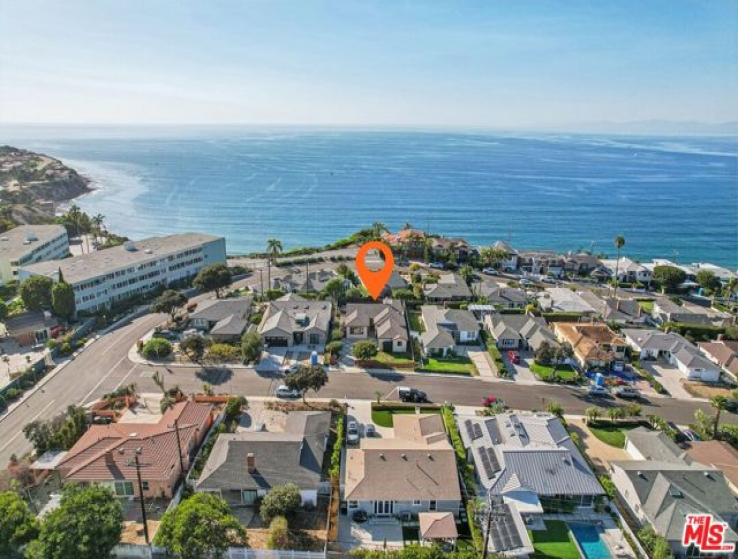 3 Bed Home for Sale in Redondo Beach, California