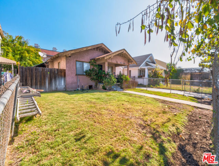  Income Home for Sale in Los Angeles, California