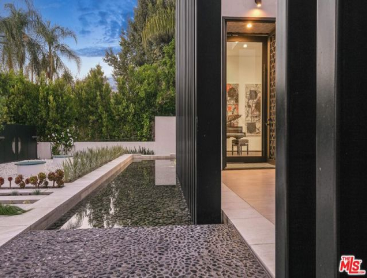 6 Bed Home for Sale in West Hollywood, California